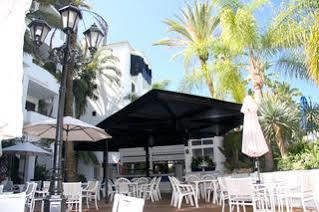 Jardines De Las Golondrinas 3*